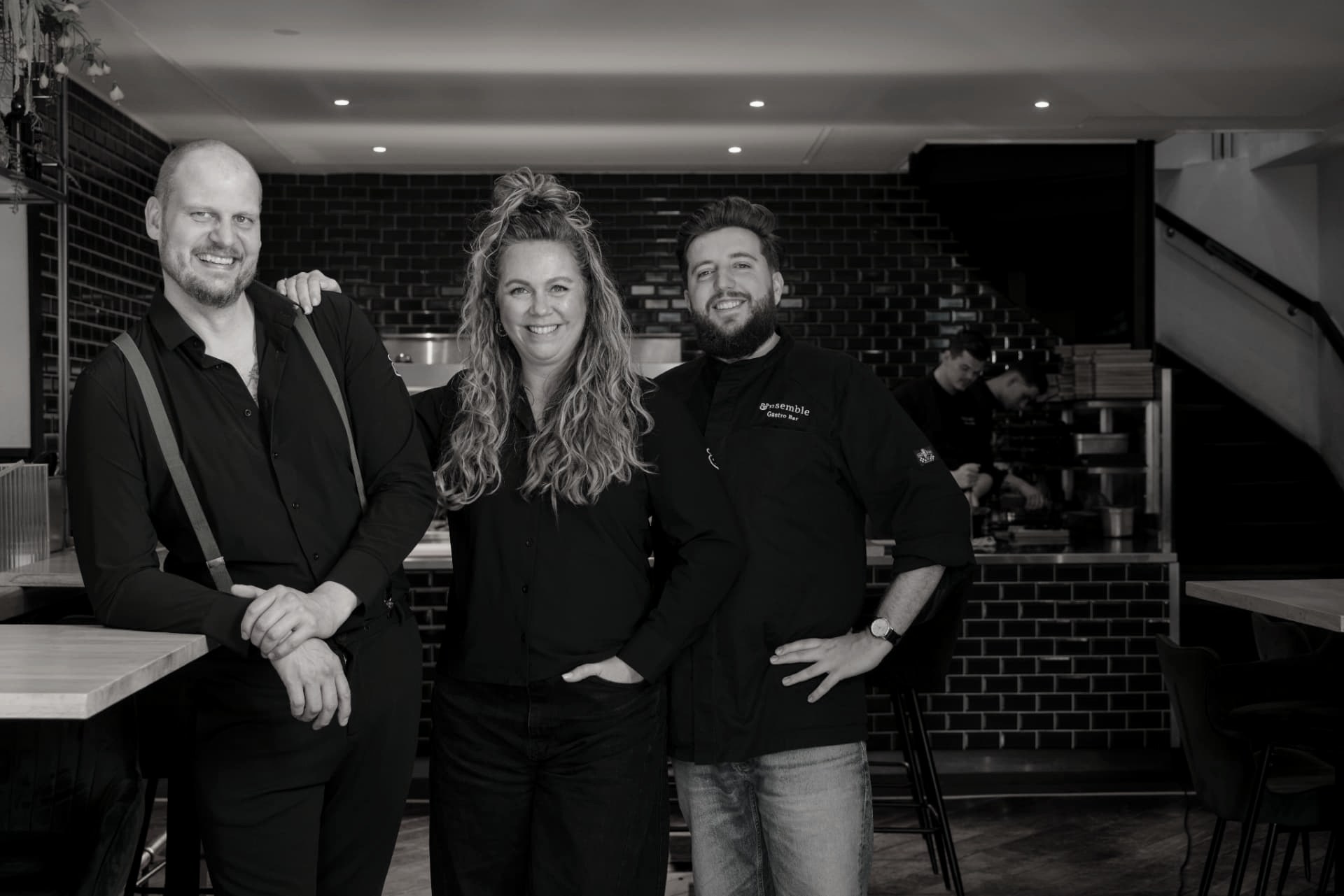 Eigenaren Carlos, Michelle en Yannick in het restaurant van Ensemble Gastro & Bar in Zwolle